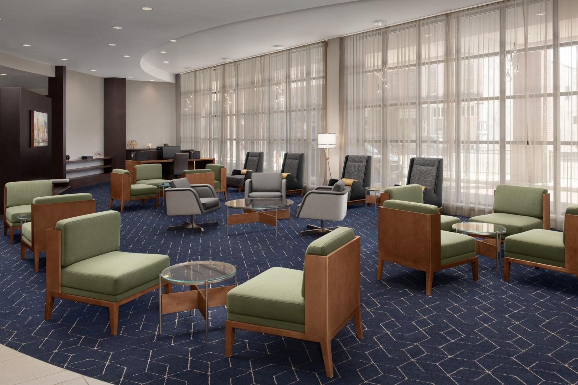 Отель Courtyard By Marriott Syracuse Downtown At Armory Square Экстерьер фото